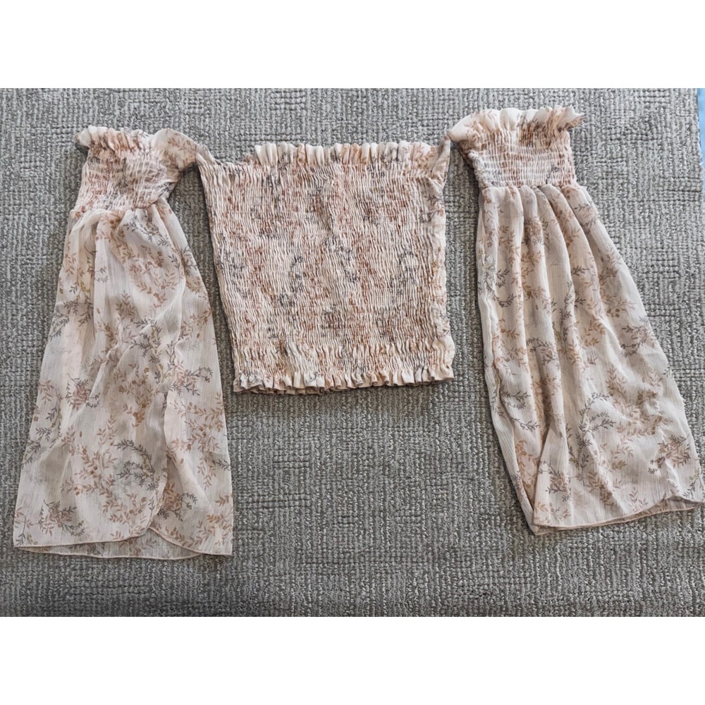 Windsor Cream Floral Smocked Off The Shoulder Bell Sleeve Crop Top Small